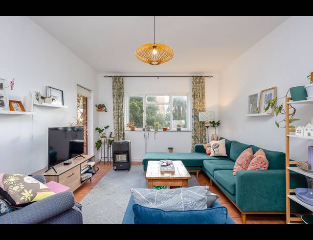2 BEDROOM APARTMENT SOLD IN WYNBERG UPPER